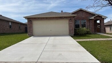 Building Photo - 2629 Salt Maker Way