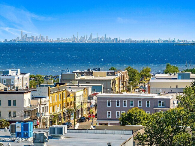 Building Photo - 98 First Ave