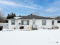 Building Photo - 961 N High St