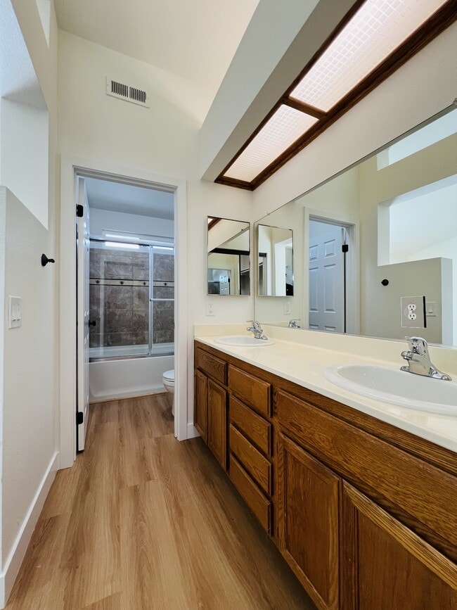 Building Photo - 24555 Camino Meridiana