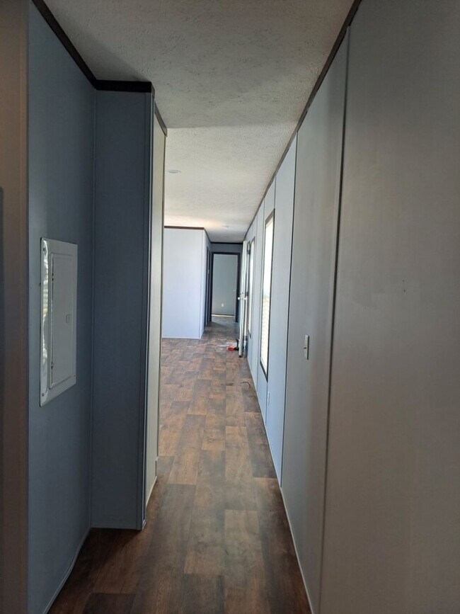 Building Photo - New 3-Bed, 2-Bath! SUMMER SPECIAL-LIMITED ...