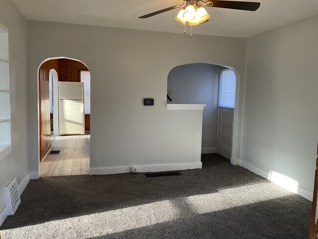 Building Photo - 2206 Brown St