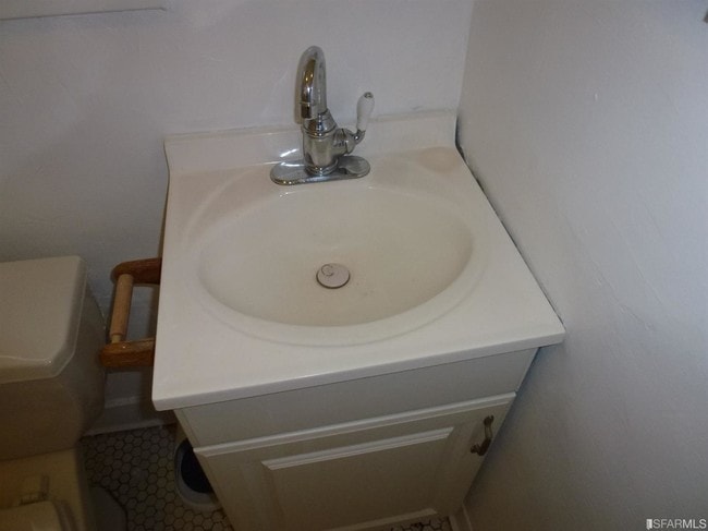 Building Photo - 1111 Jones St