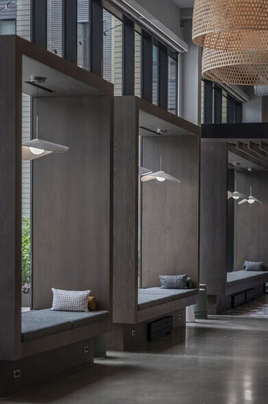 Building Photo - 485 Foley St