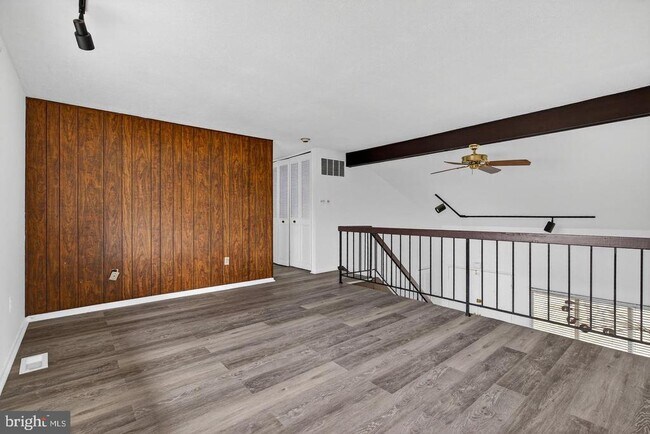 Building Photo - 8801 Monmouth Dr