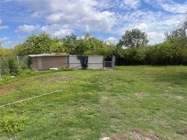 Building Photo - 16000 SW 209th Ave