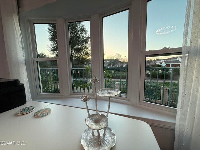 Building Photo - 379 S Greenway Ave