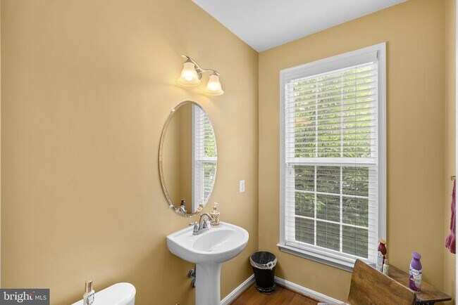 Building Photo - 43682 Chicacoon Creek Square