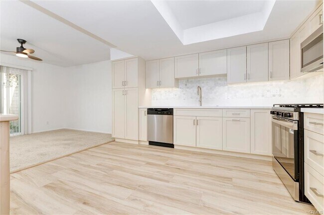 Building Photo - 27139 Rio Prado Dr