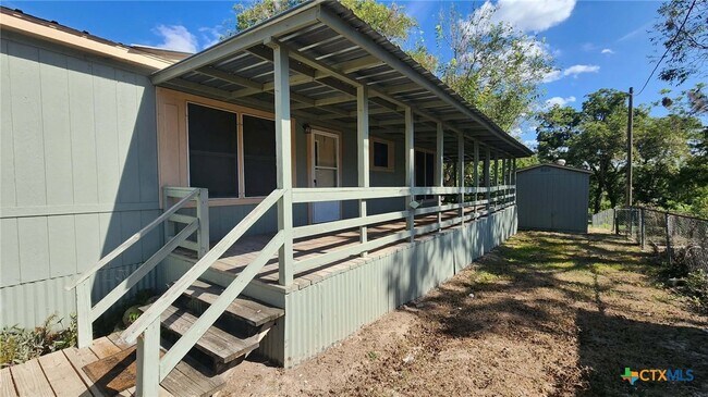 Building Photo - 572 Canal Ln