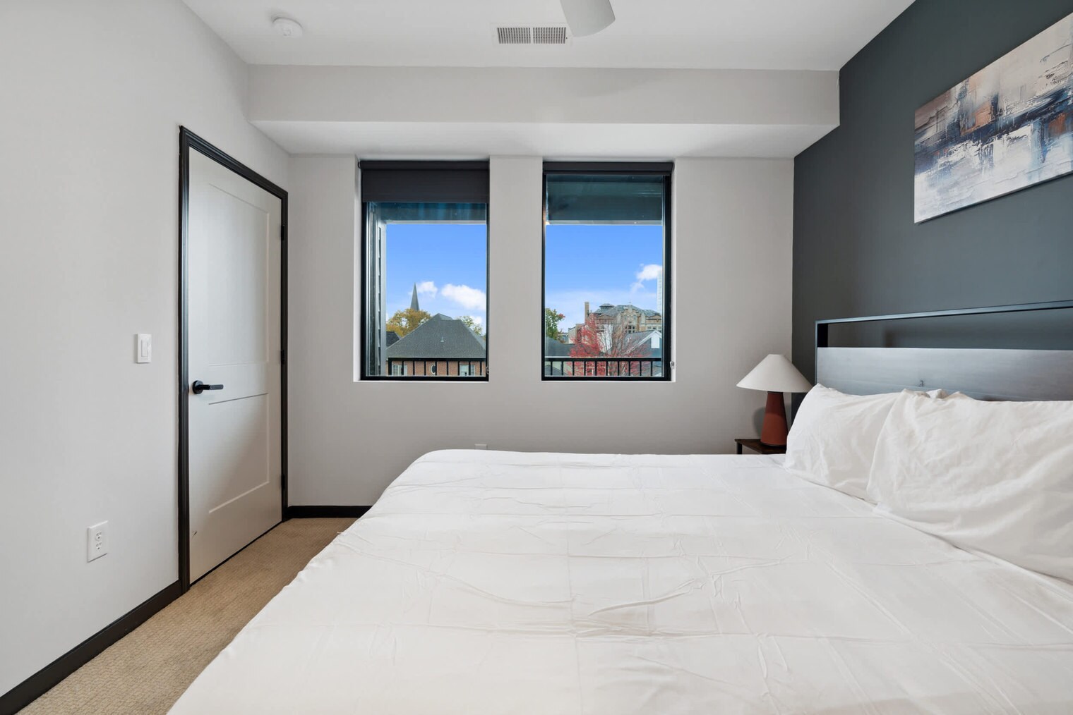 Building Photo - 423 E Michigan St