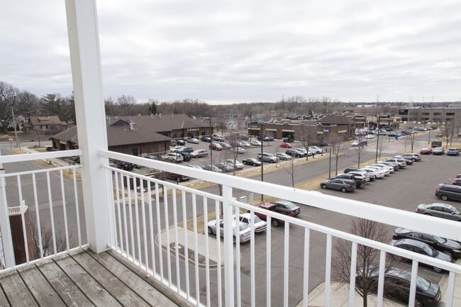 Building Photo - 649 Old Hwy 8 NW