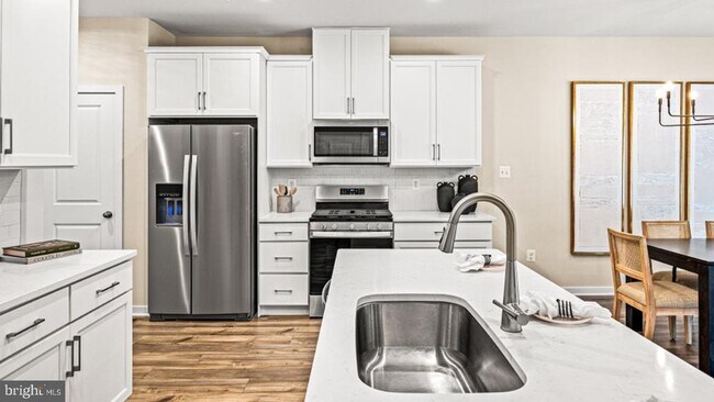 Building Photo - 48 Four Leaf Dr