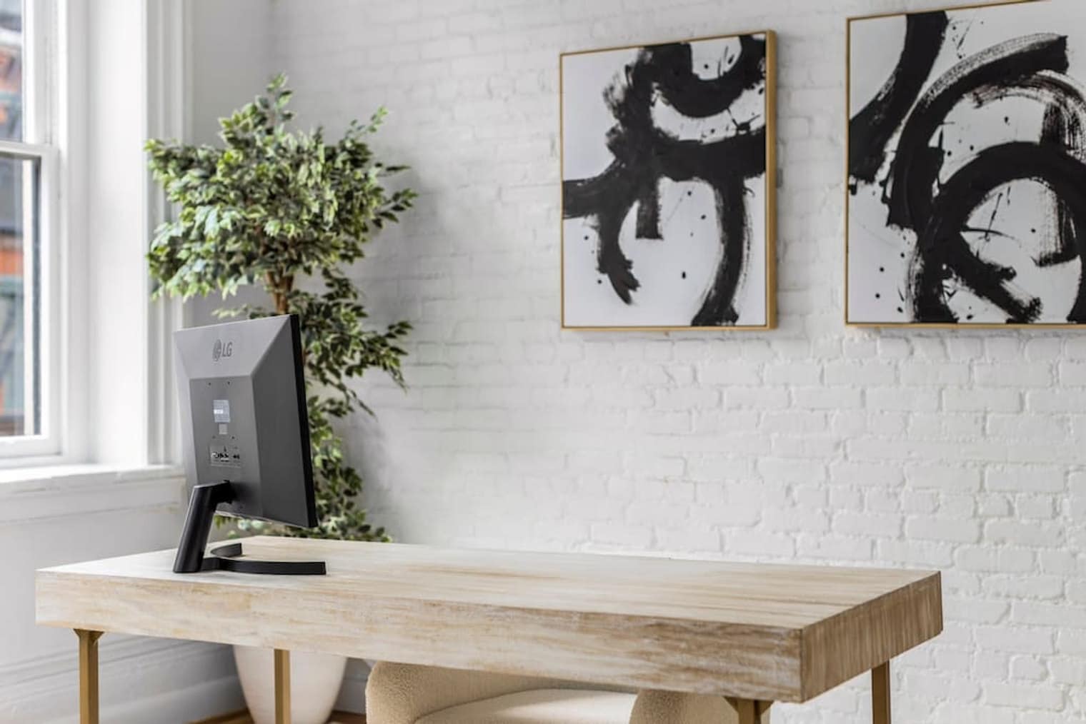 Building Photo - 508 Broadway-SI ID1035013P