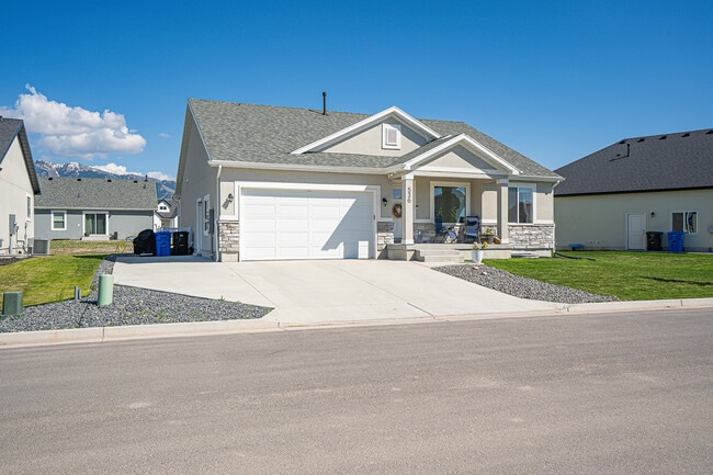 Building Photo - 536 N 770 W