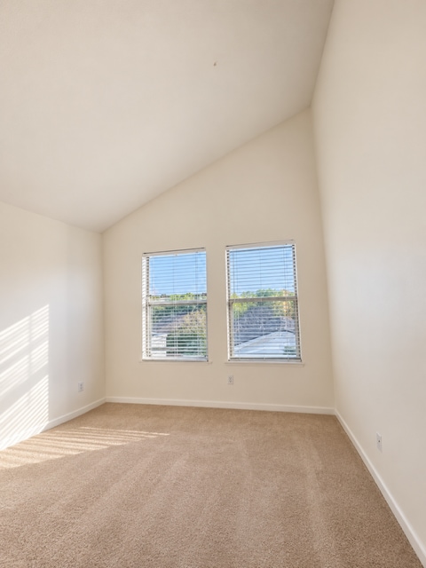 Building Photo - 313 Village Cir