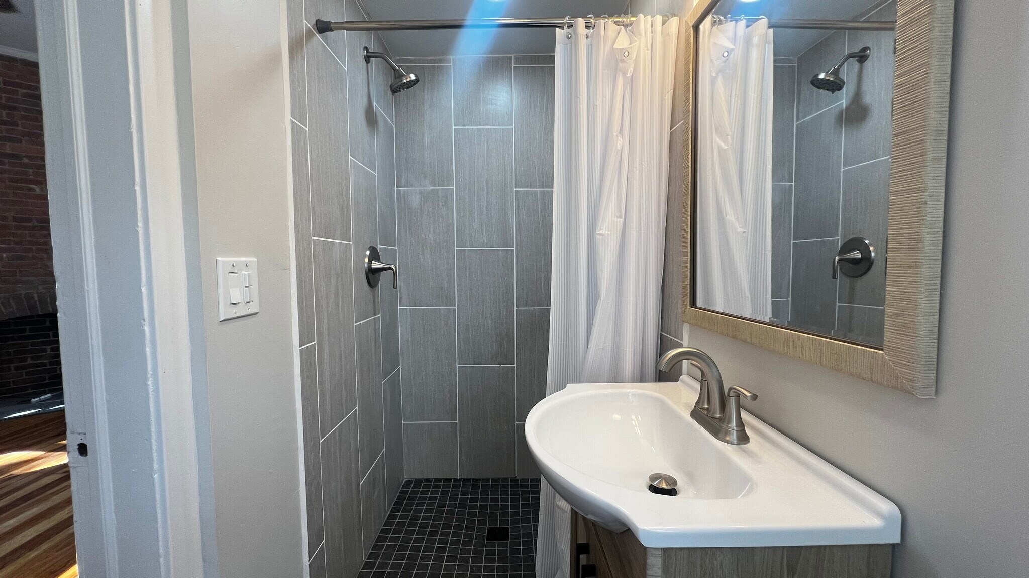BATHROOM #1 - 89 Grant St