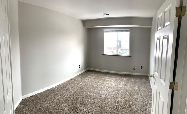 Building Photo - 4296 S Eldridge St