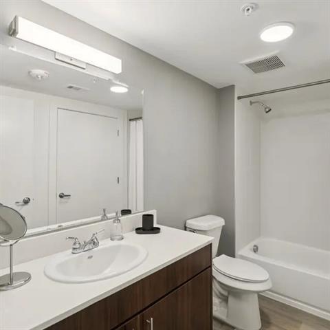 Building Photo - 3130 Heritage Trl