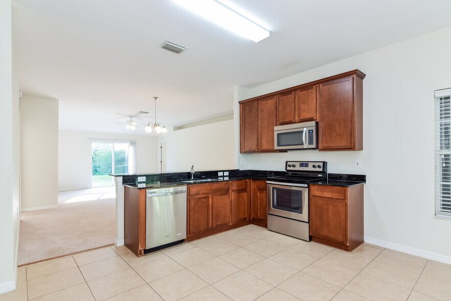 Building Photo - 4013 Constantine Loop