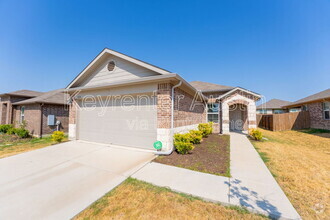 Building Photo - 5828 Roderick Dr