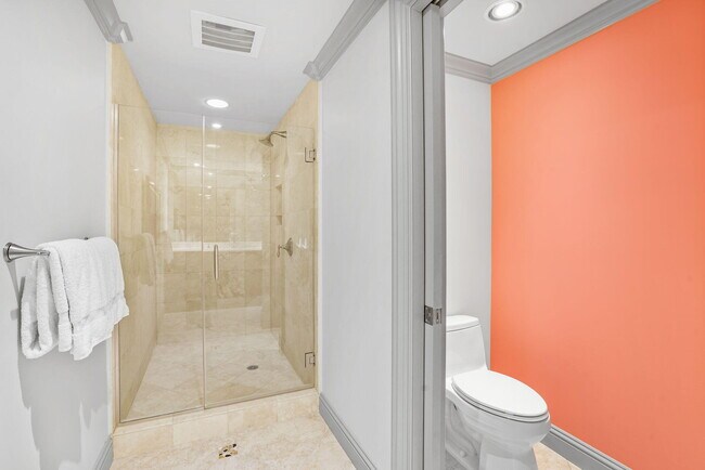 Building Photo - 3800 N Ocean Dr