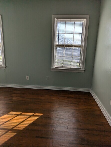 Building Photo - 1110 Greenlee St