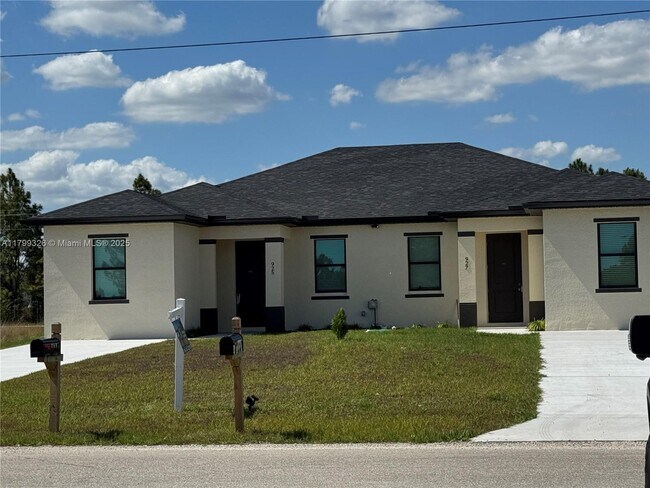 Primary Photo - 925-927 SHELNAULT St