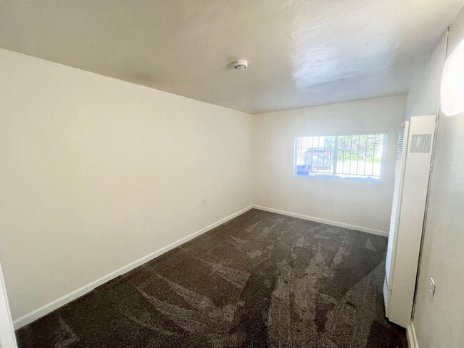 Building Photo - 1360-1364.5-13645 Pacific Beach Dr