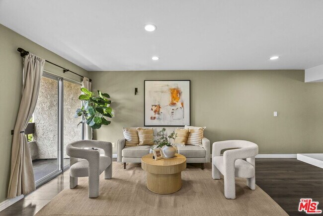 Building Photo - 2700 Cahuenga Blvd