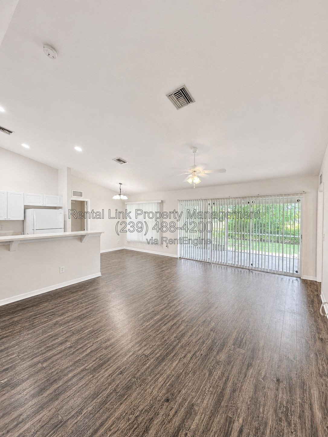 Building Photo - 764 Breamer Ave S