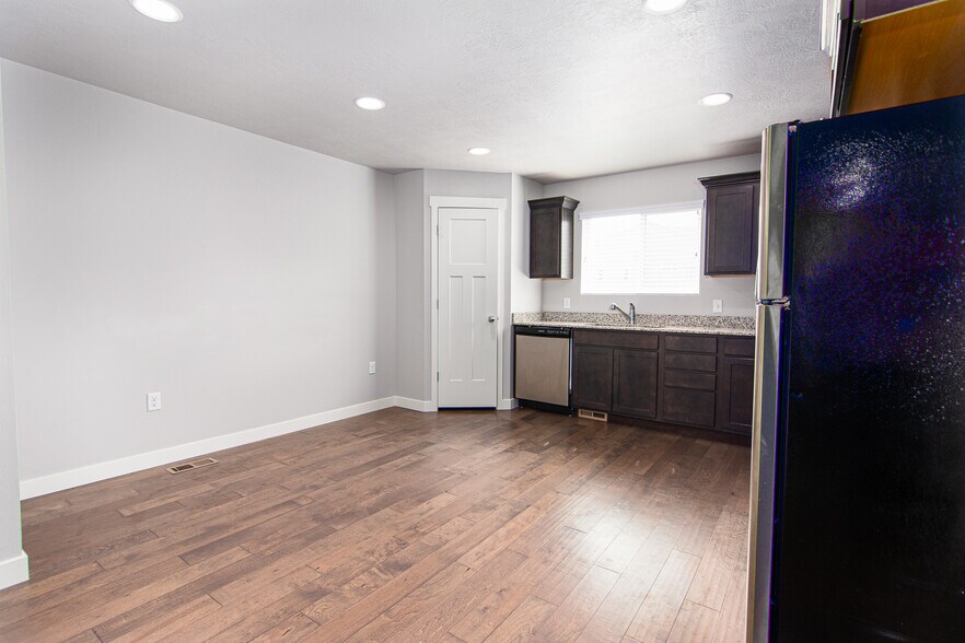 Building Photo - 4127 W Miner View Ln