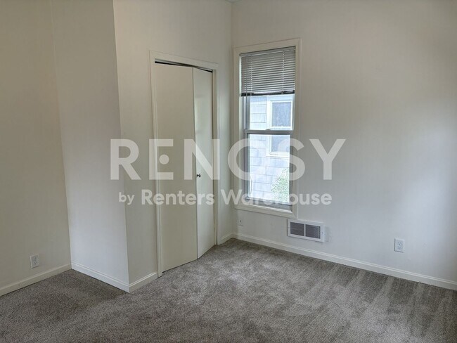 Building Photo - 708 Randolph Ave