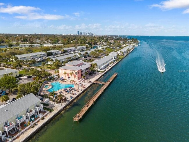 Building Photo - 5174 Beach Dr SE