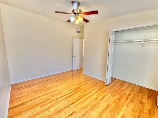 Building Photo - 9038 Niles Center Rd