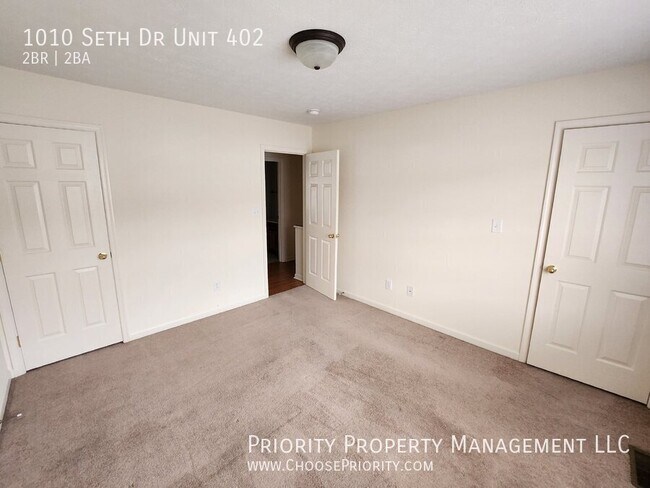 Building Photo - 1010 Seth Dr