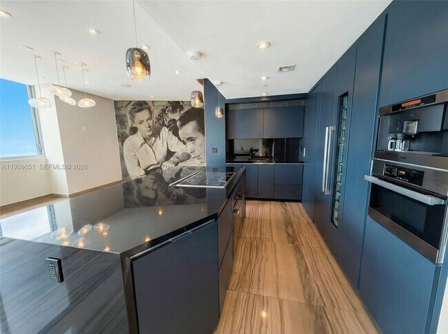 Building Photo - 92 SW 3rd St