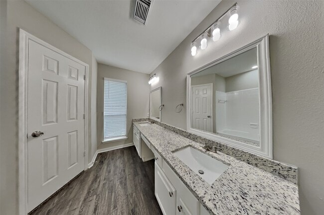 Building Photo - 10107 Sands Trail Ct