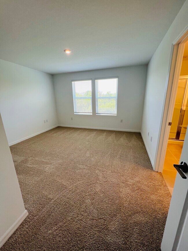 Building Photo - 8549 Lunar Skye St