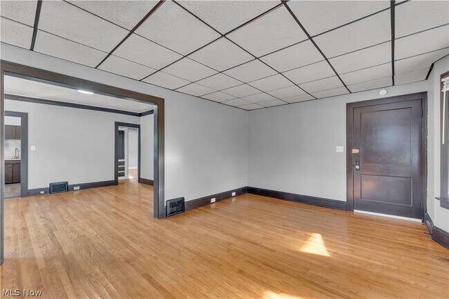 Building Photo - 1347 Marlowe Ave