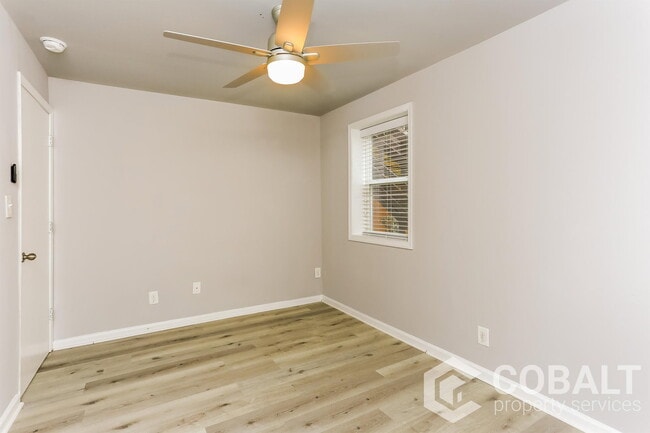 Building Photo - 271 Glen Iris Dr NE