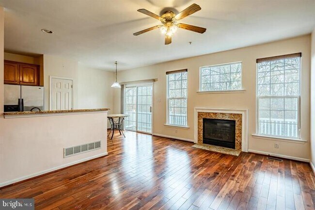 Building Photo - 143 Birchwood Dr