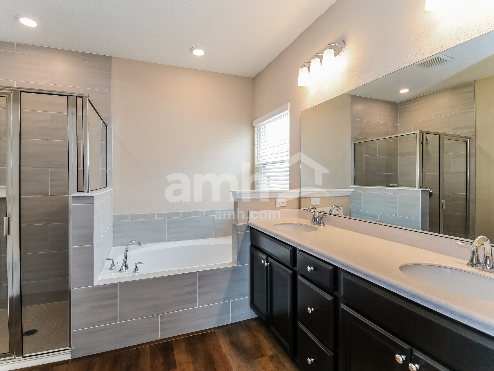 Building Photo - 163 Hemlock Point