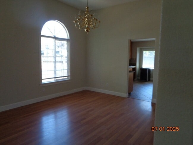Building Photo - 485 Deer Creek Dr
