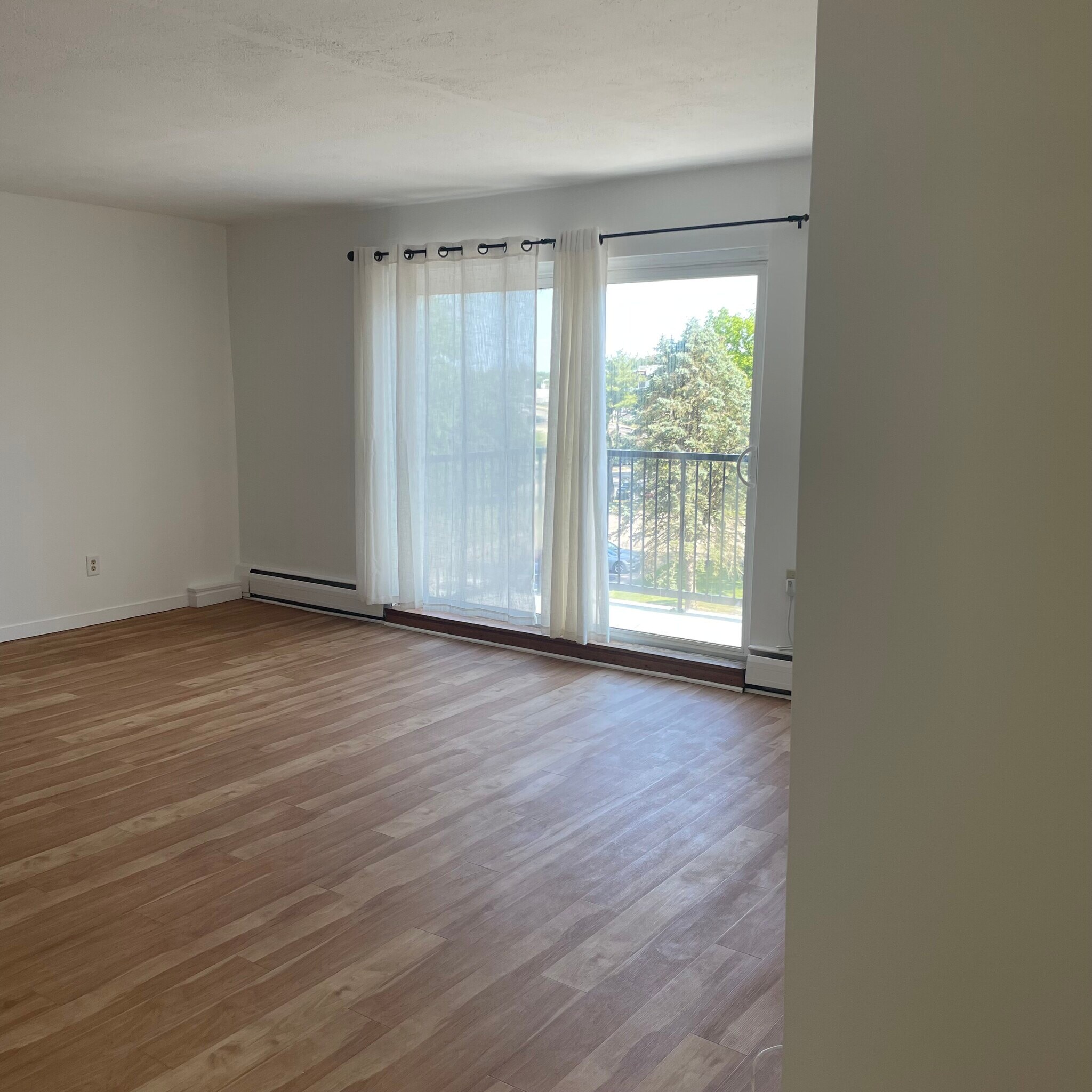 Building Photo - 120 N Bethlehem Pike