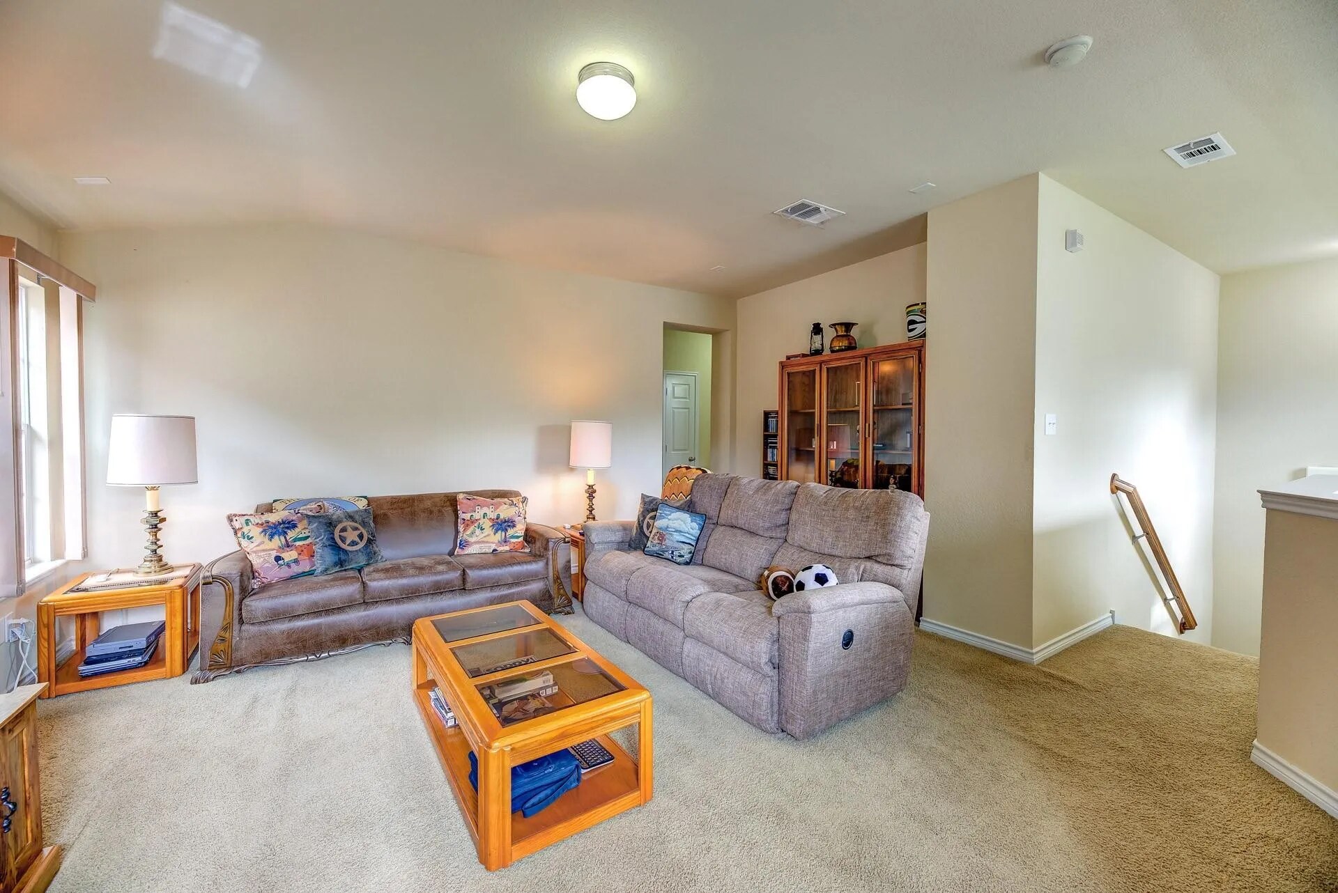Building Photo - 2409 Creek Villas Dr