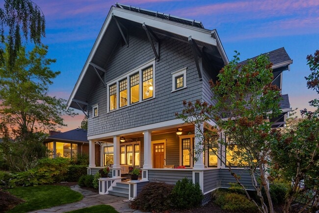 Building Photo - Mt. Baker Home