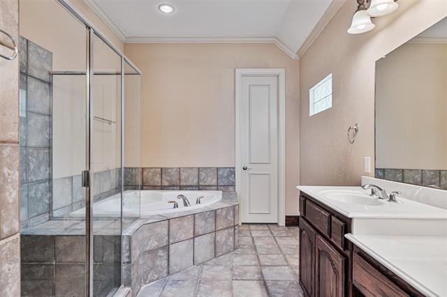 Building Photo - 1049 Lakeridge Dr