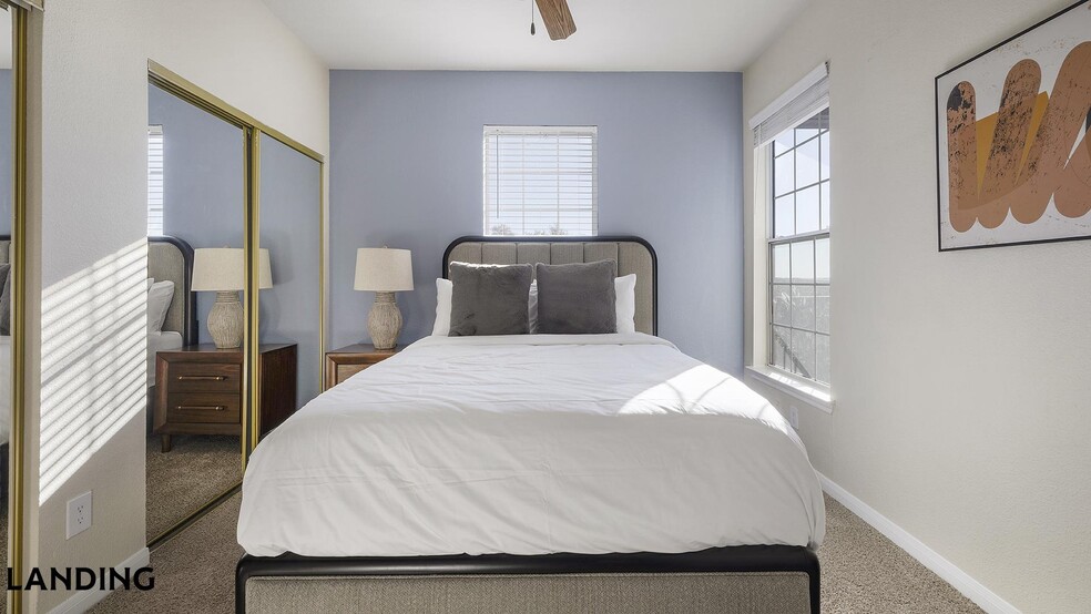 Building Photo - 1215 W Slaughter Ln