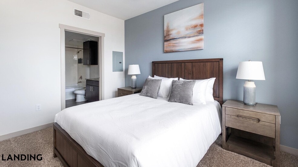 Building Photo - 9150 Hwy 6 N